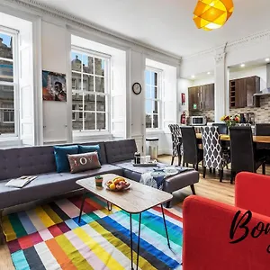  Apartment Royal Mile 4br-3ba - Views & Free Parking By Bonjour Residences