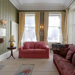  Apartment Quirky, West End, House