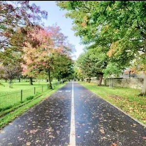  Apartment By The Meadows, Close To Centre